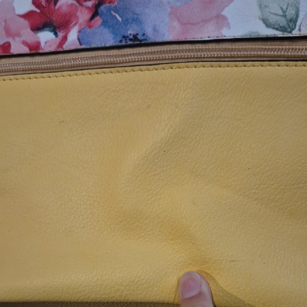 Floral Yellow Backpack - Picture 2 of 9